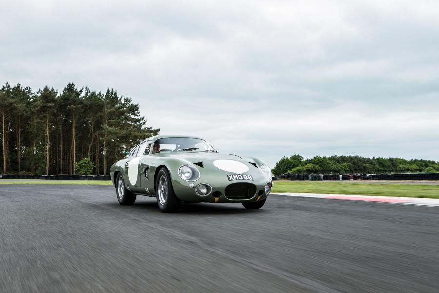  Aston Martin Project 215 (DP215/1) 1963 года  (фото 5 из 45)